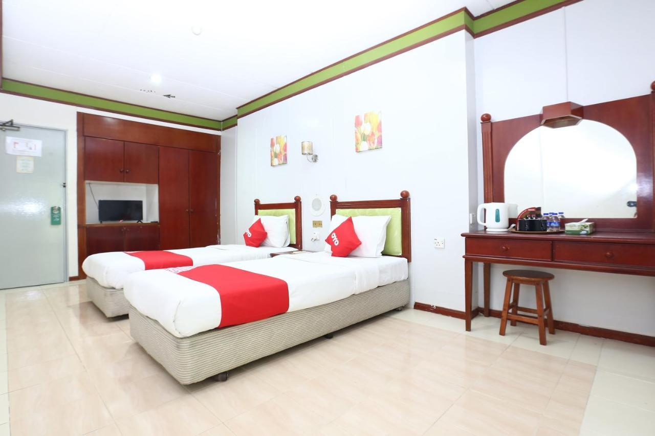 Oyo 89489 Al Ansar Hotel Kota Bharu Kültér fotó