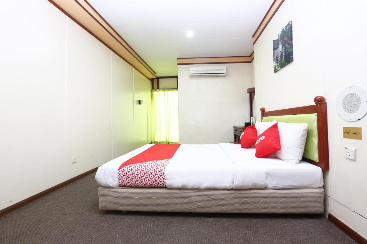 Oyo 89489 Al Ansar Hotel Kota Bharu Kültér fotó